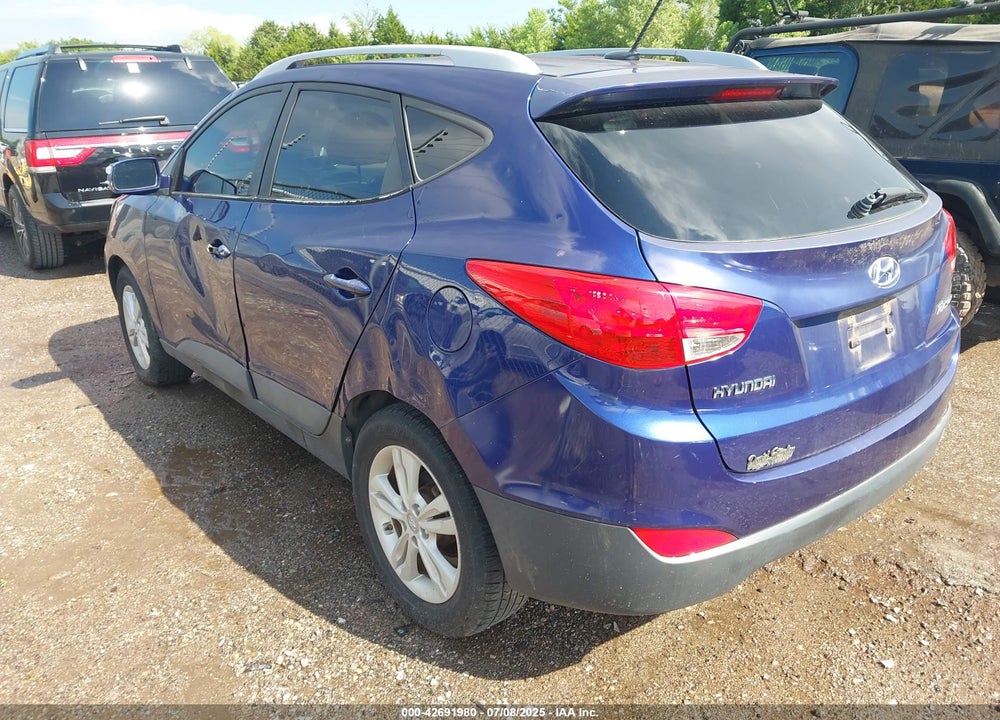 2013 HYUNDAI TUCSON VIN: KM8JU3AC0DU579231