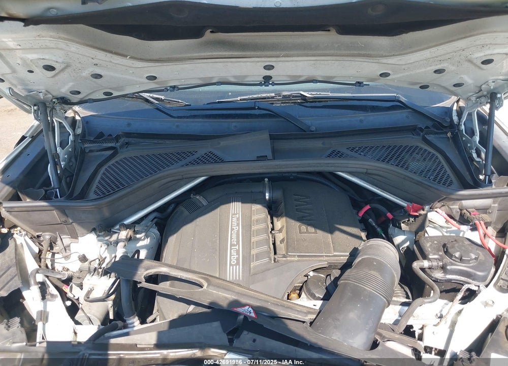 2014 BMW X5 VIN: 5UXKR2C59E0H31407