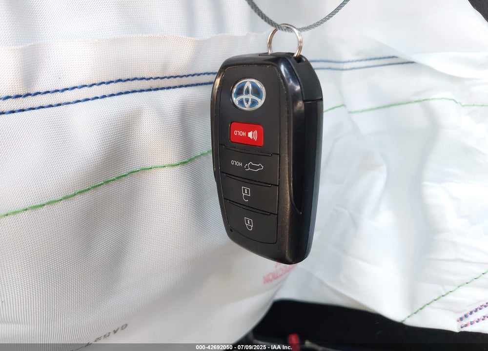 2021 TOYOTA VENZA VIN: JTEAAAAH8MJ073897