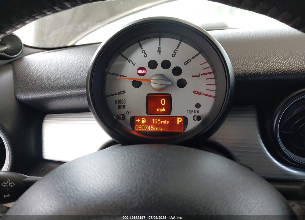 2012 MINI COOPER S VIN: WMWSV3C52CTY19580