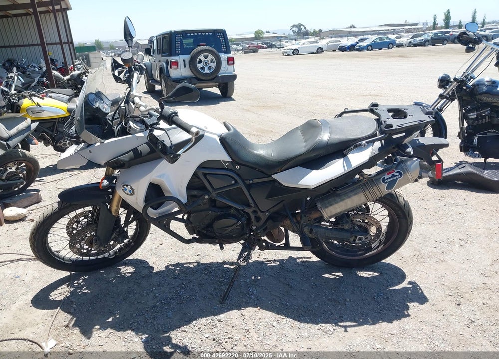 2010 BMW F800 GS VIN: WB1022903AZU02100