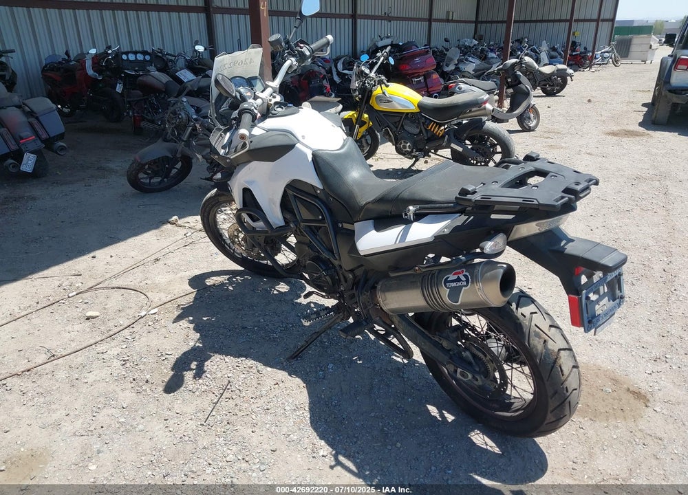 2010 BMW F800 GS VIN: WB1022903AZU02100