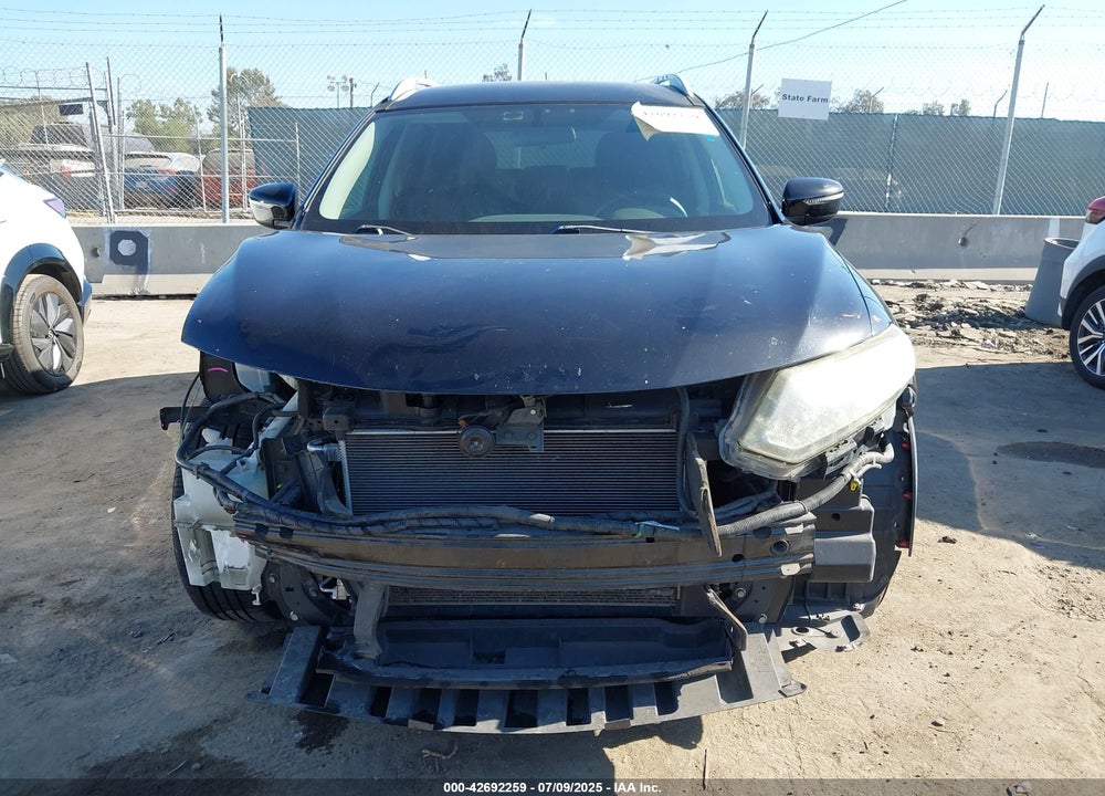 2016 NISSAN ROGUE VIN: 5N1AT2MN6GC801582