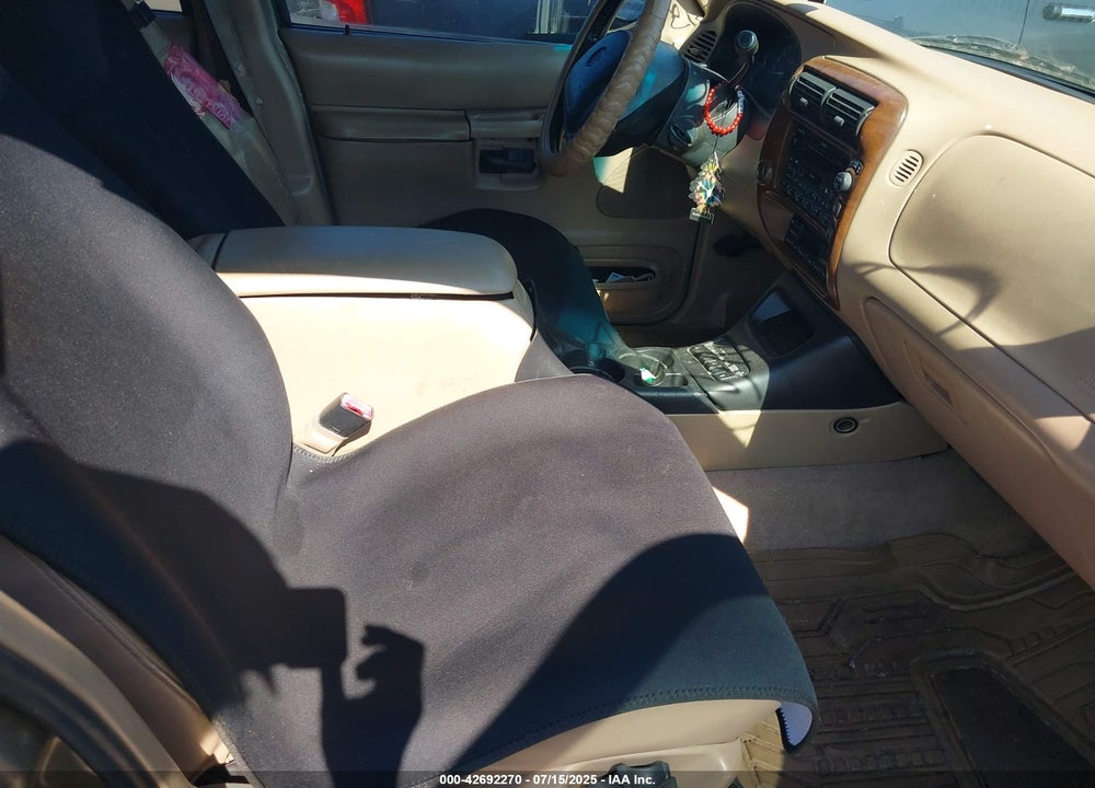 2001 MERCURY MOUNTAINEER VIN: 4M2ZU86P61UJ00123