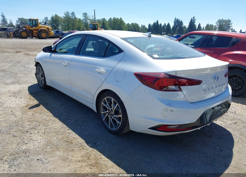 2020 HYUNDAI ELANTRA VIN: 5NPD84LF2LH549465