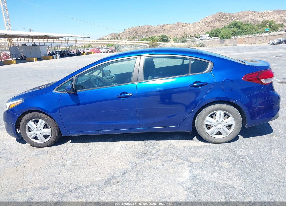2017 KIA FORTE VIN: 3KPFL4A78HE030208