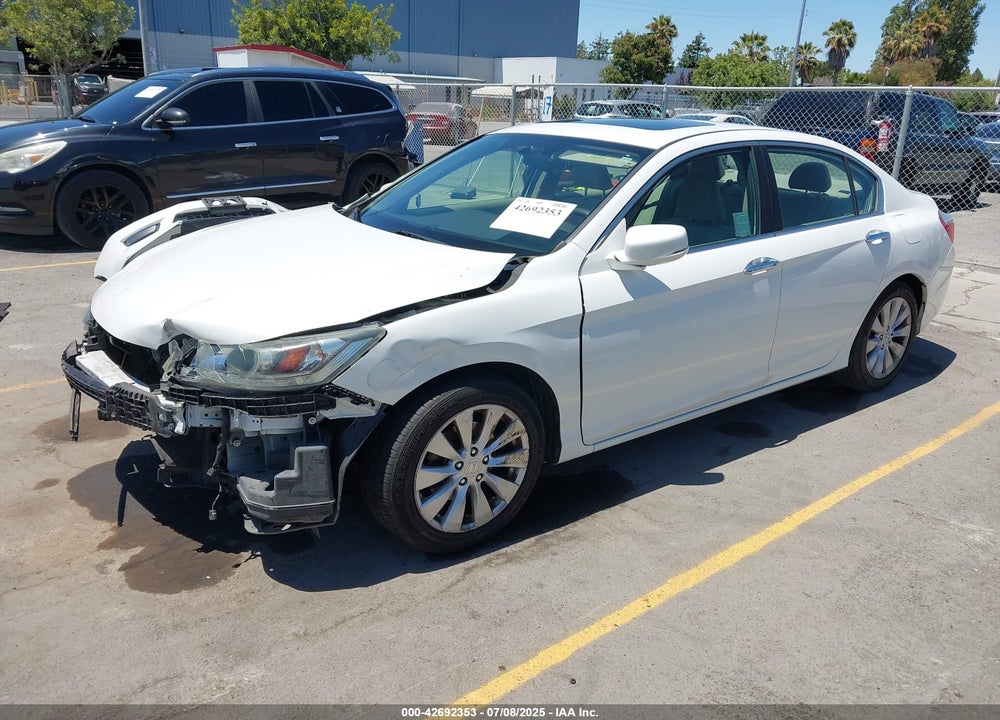 2015 HONDA ACCORD VIN: 1HGCR2F7XFA067101