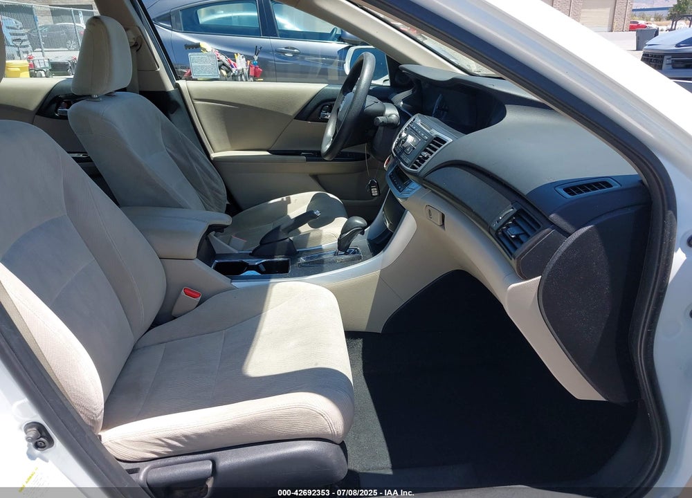 2015 HONDA ACCORD VIN: 1HGCR2F7XFA067101