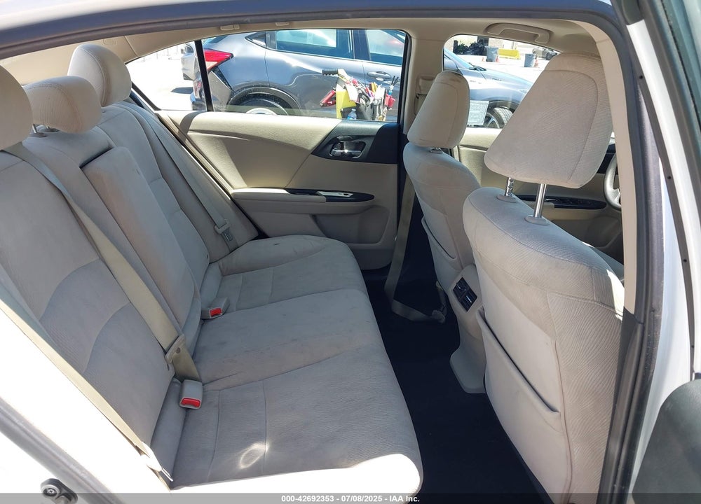 2015 HONDA ACCORD VIN: 1HGCR2F7XFA067101