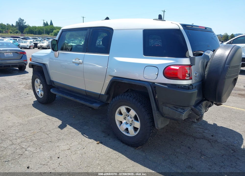 2007 TOYOTA FJ CRUISER VIN: JTEBU11FX70044969