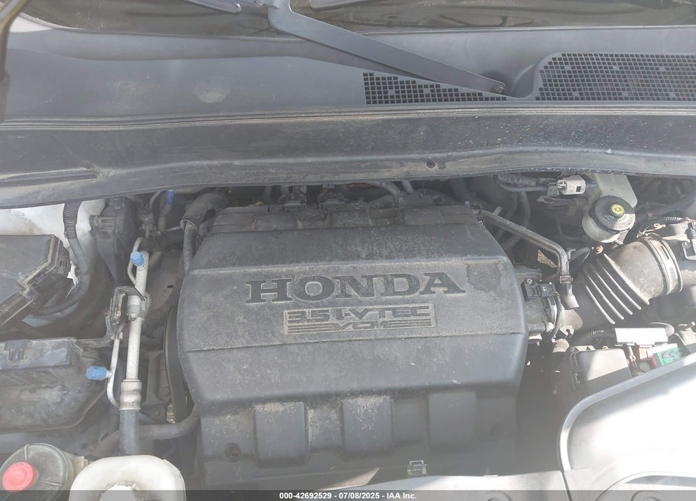 2011 HONDA PILOT VIN: 5FNYF3H76BB005275