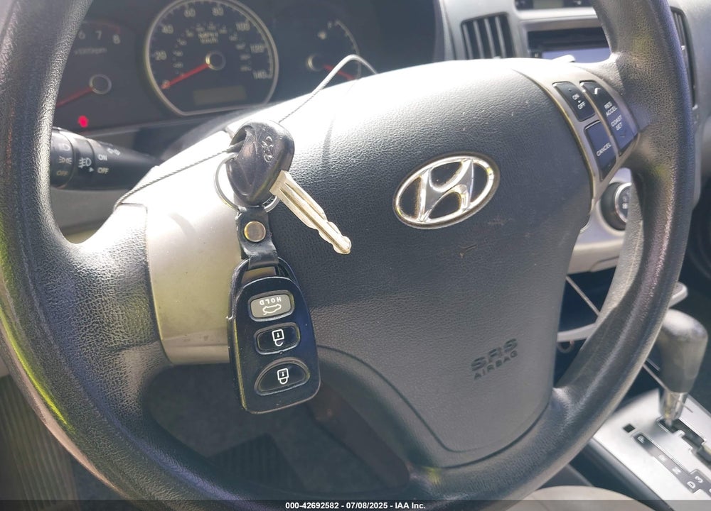 2010 HYUNDAI ELANTRA VIN: KMHDU4AD1AU031357