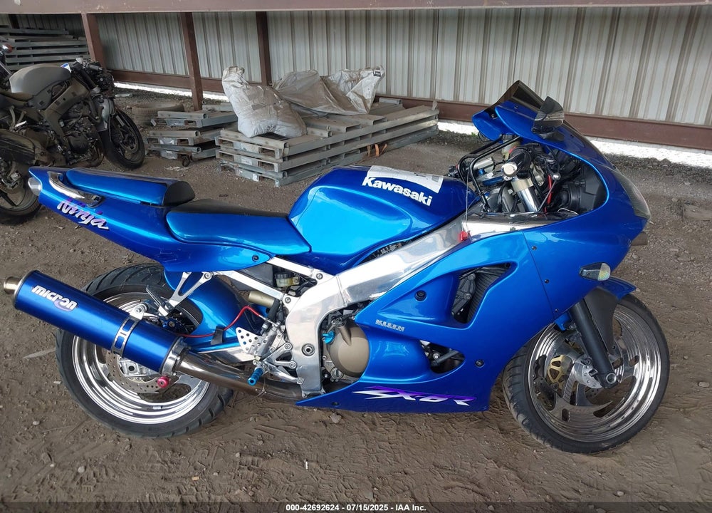 2001 KAWASAKI ZX600 J1 VIN: JKAZX4J101A040019