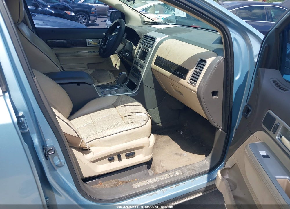 2008 LINCOLN MKX VIN: 2LMDU68C38BJ11255