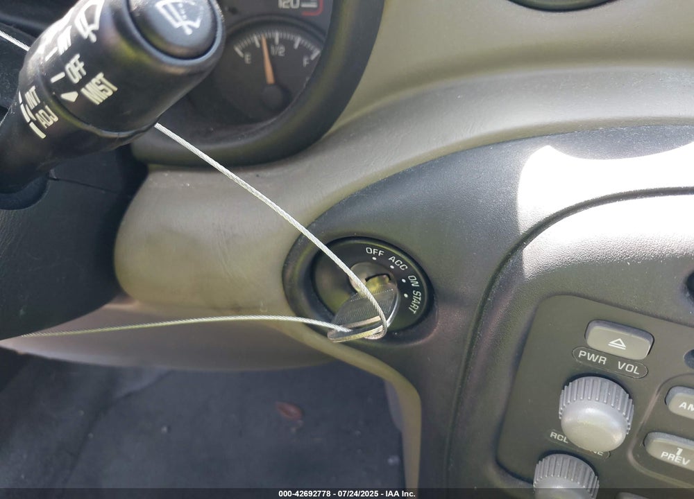 2005 PONTIAC GRAND AM SE VIN: 1G2NE52E15M190313