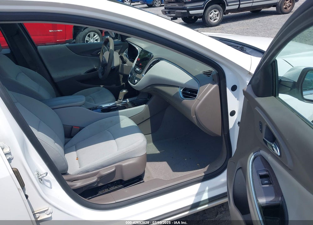 2020 CHEVROLET MALIBU FWD LT VIN: 1G1ZD5ST3LF068111