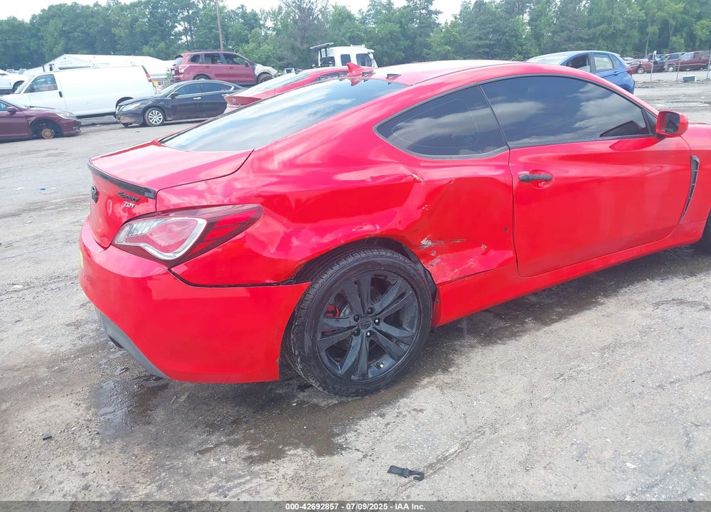 2011 HYUNDAI GENESIS VIN: KMHHT6KD5BU060618