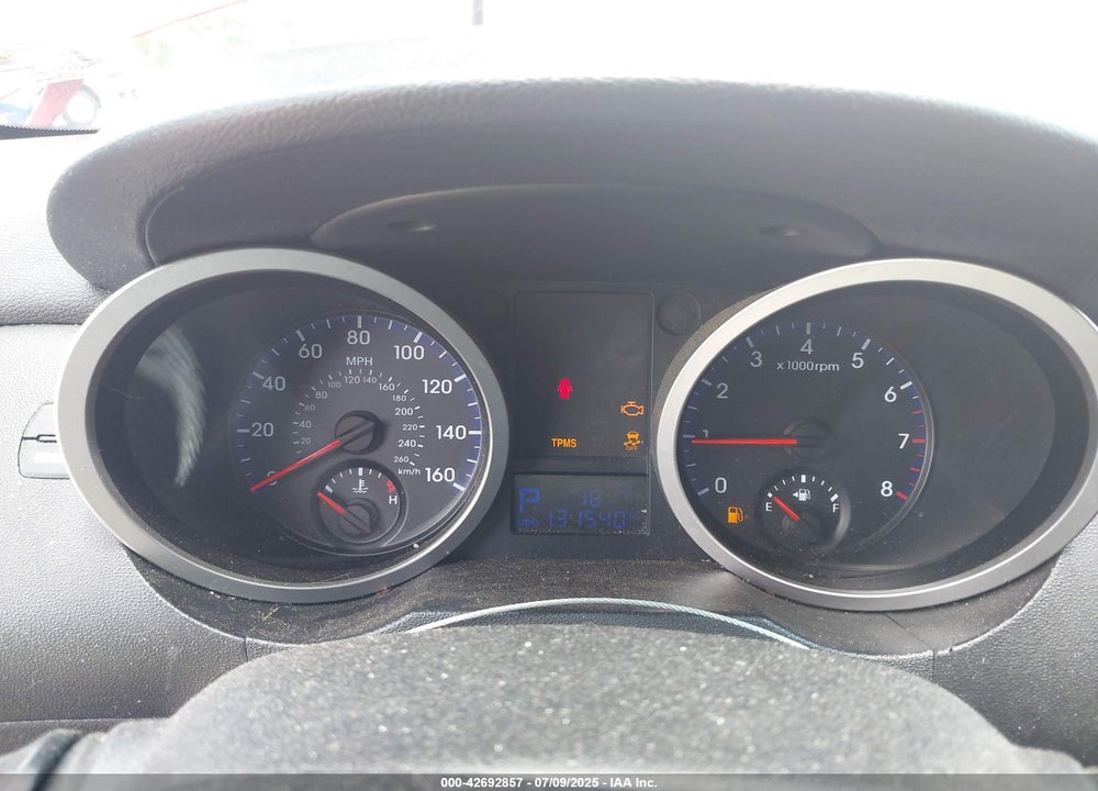 2011 HYUNDAI GENESIS VIN: KMHHT6KD5BU060618