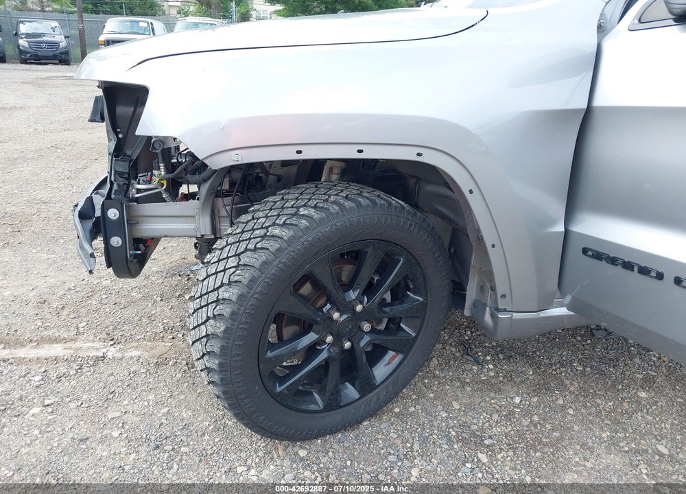 2017 JEEP GRAND CHEROKEE ALTITUDE 4X4 VIN: 1C4RJFAG0HC925004