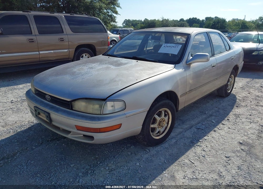 1994 TOYOTA CAMRY LE VIN: JT2SK12E4R0209720
