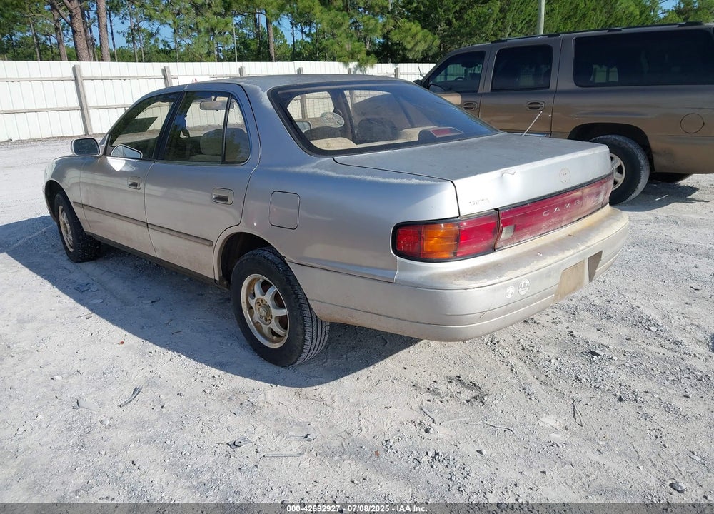 1994 TOYOTA CAMRY LE VIN: JT2SK12E4R0209720