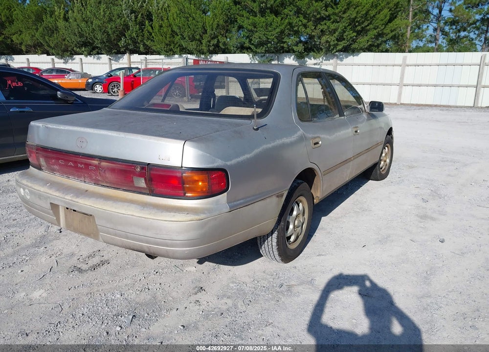 1994 TOYOTA CAMRY LE VIN: JT2SK12E4R0209720