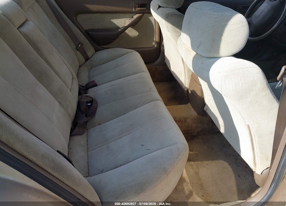 1994 TOYOTA CAMRY LE VIN: JT2SK12E4R0209720