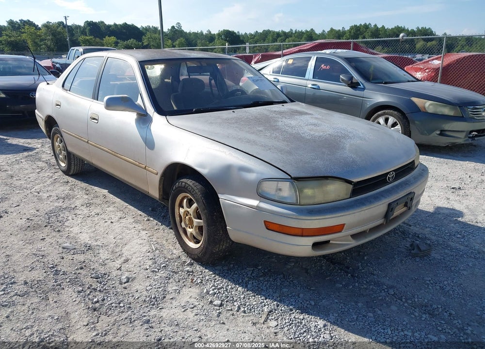 1994 TOYOTA CAMRY LE VIN: JT2SK12E4R0209720