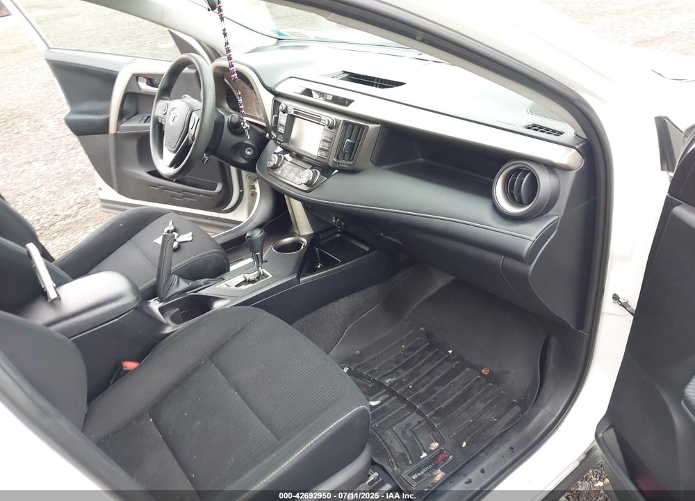 2015 TOYOTA RAV4 VIN: 2T3RFREV8FW394835