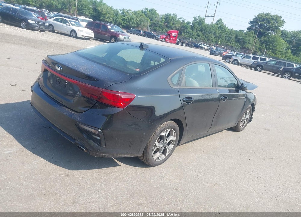 2020 KIA FORTE VIN: 3KPF24AD2LE255628