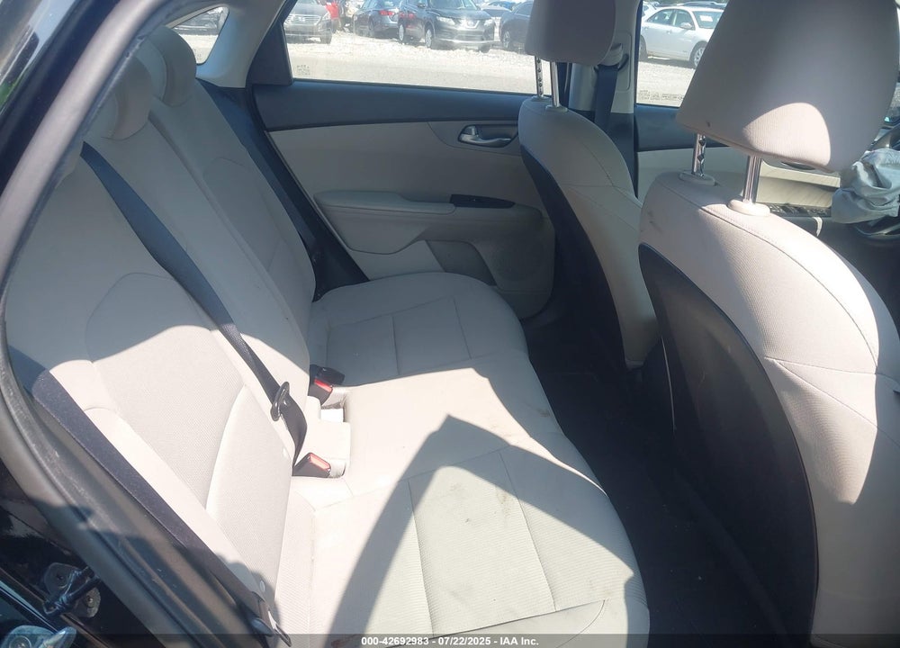 2020 KIA FORTE VIN: 3KPF24AD2LE255628
