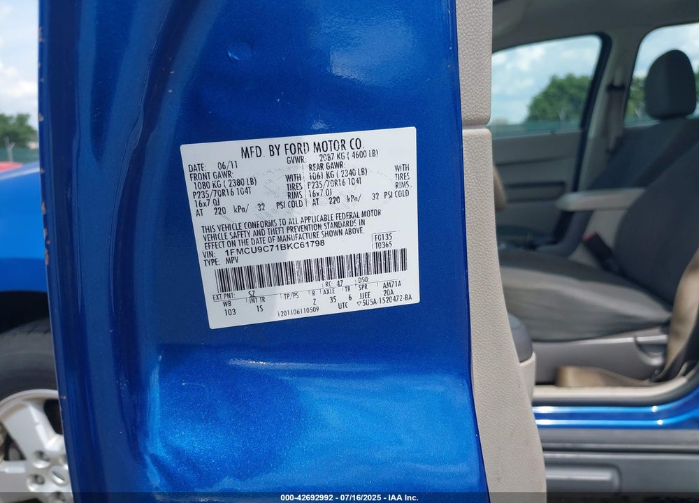 2011 FORD ESCAPE VIN: 1FMCU9C71BKC61798