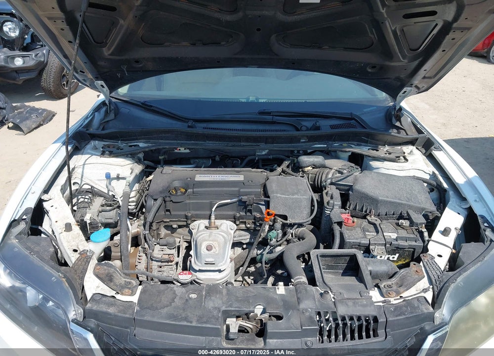 2014 HONDA ACCORD VIN: 1HGCT1B39EA011163