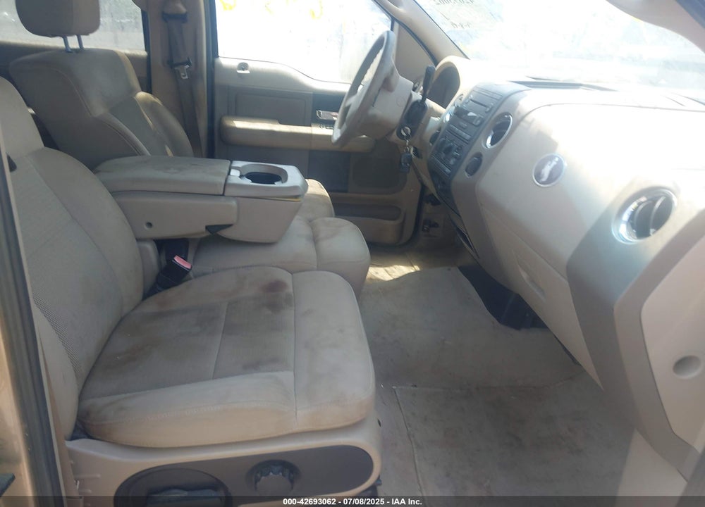 2004 FORD F-150 XLT VIN: 1FTRW14W74KC85445