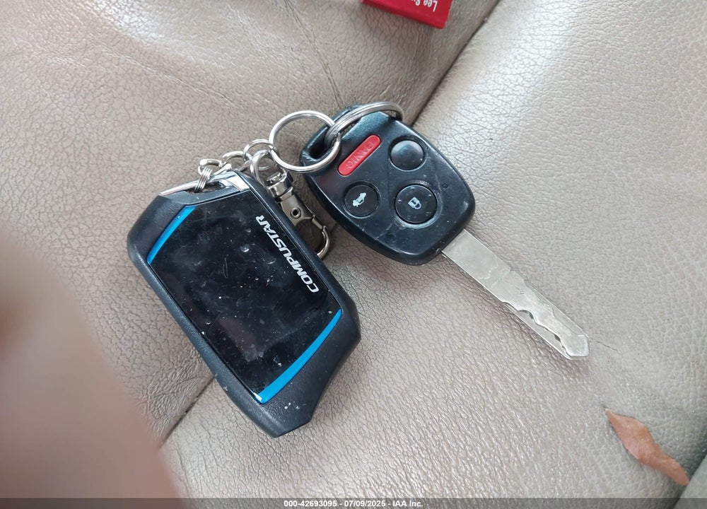 2007 HONDA ACCORD VIN: 1HGCM56877A157655