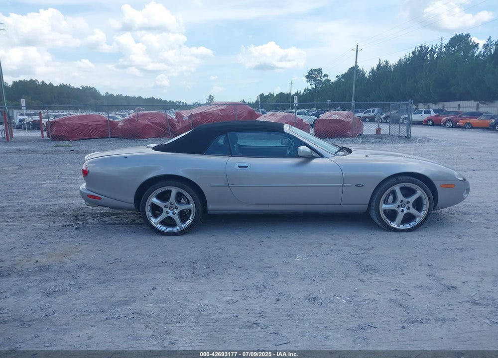 2001 JAGUAR XKR VIN: SAJDA42B11PA12062