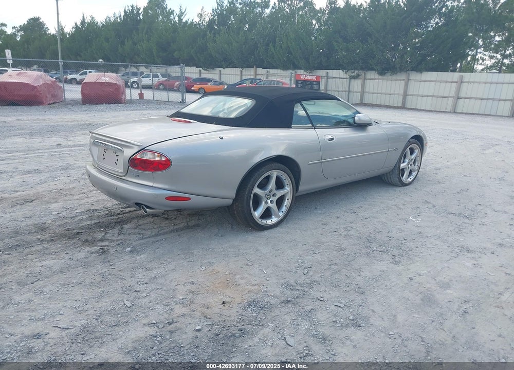 2001 JAGUAR XKR VIN: SAJDA42B11PA12062
