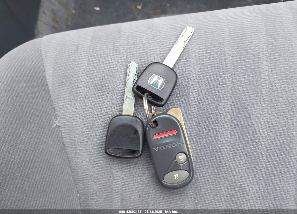 2004 HONDA CIVIC EX VIN: 1HGES267X4L011805