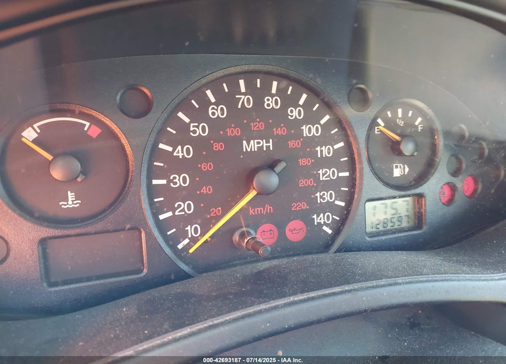 2003 FORD FOCUS LX VIN: 1FAFP33P63W324786