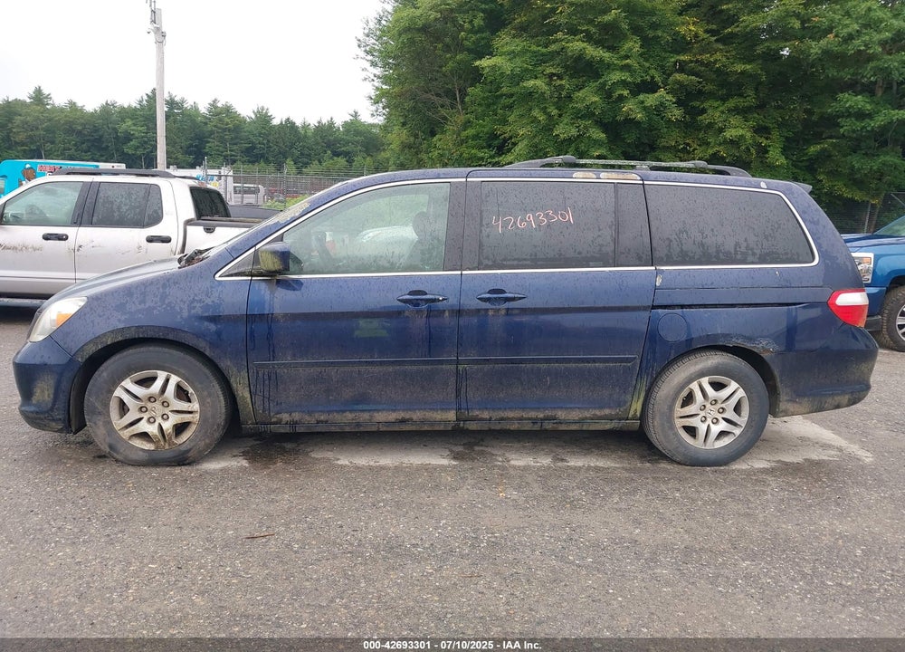 2005 HONDA ODYSSEY EX-L VIN: 5FNRL38725B001662