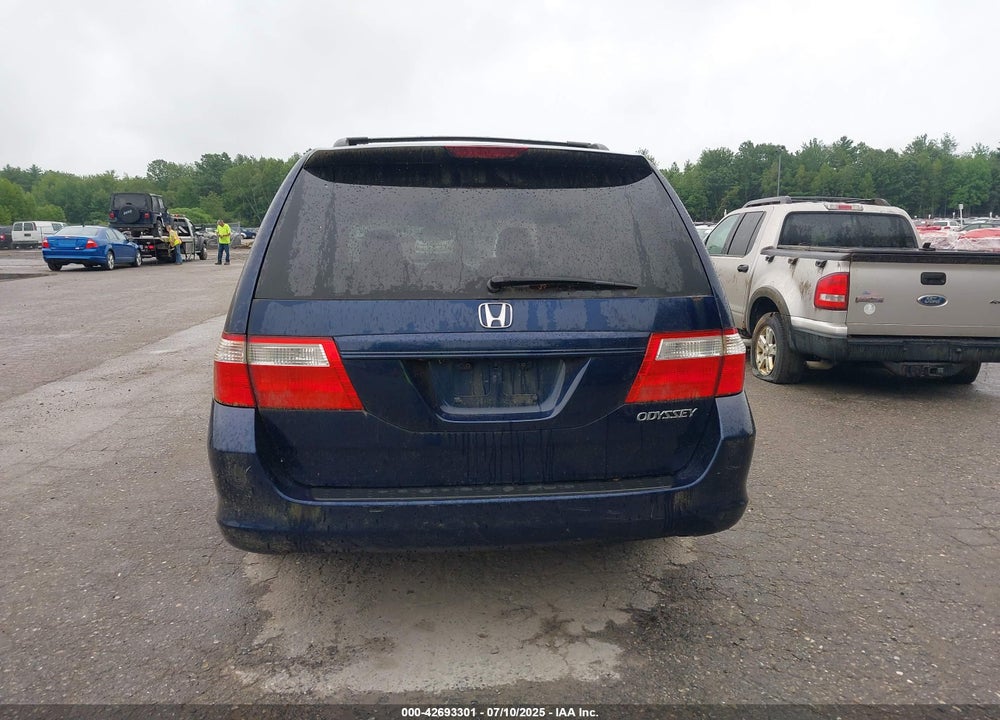 2005 HONDA ODYSSEY EX-L VIN: 5FNRL38725B001662