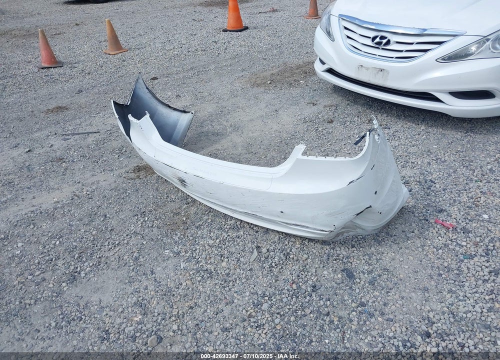 2011 HYUNDAI SONATA VIN: 5NPEB4AC0BH296739