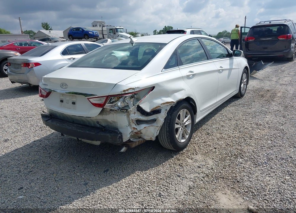 2011 HYUNDAI SONATA VIN: 5NPEB4AC0BH296739