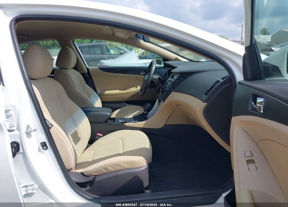 2011 HYUNDAI SONATA VIN: 5NPEB4AC0BH296739