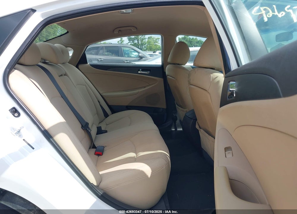 2011 HYUNDAI SONATA VIN: 5NPEB4AC0BH296739