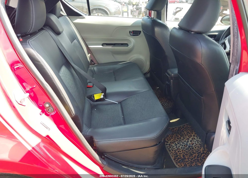 2014 TOYOTA PRIUS C VIN: JTDKDTB34E1069510