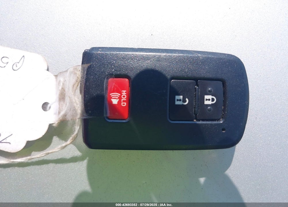 2014 TOYOTA PRIUS C VIN: JTDKDTB34E1069510