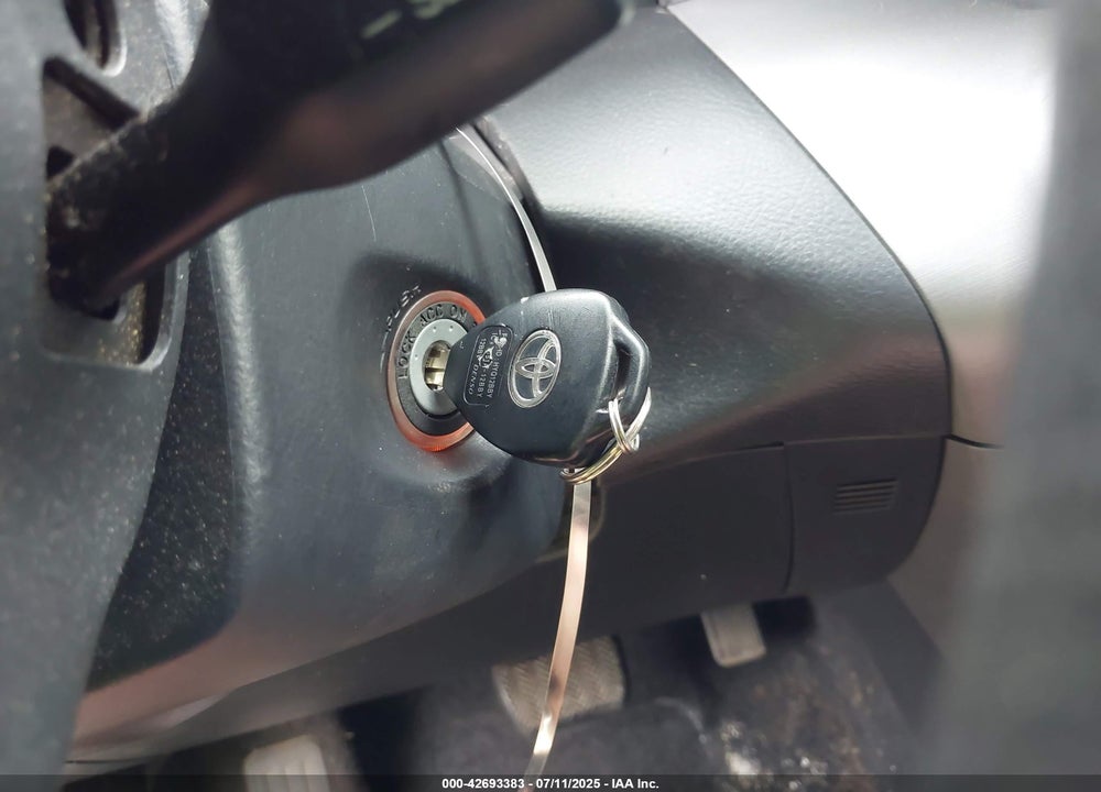 2008 TOYOTA RAV4 VIN: JTMBK32V286039484