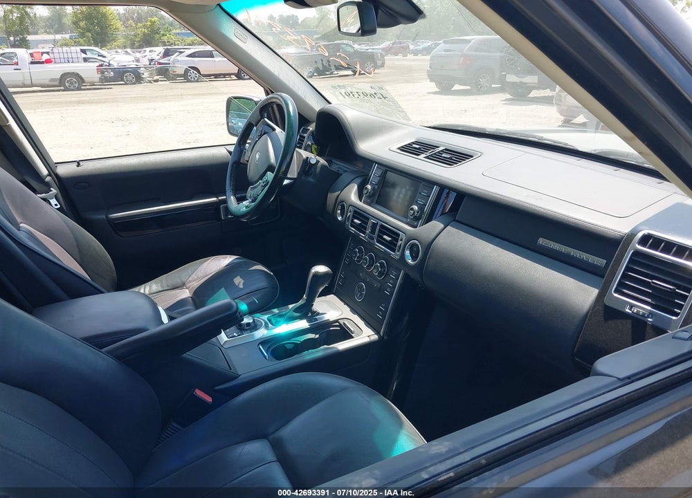 2011 LAND ROVER RANGE ROVER VIN: SALME1D44BA347892