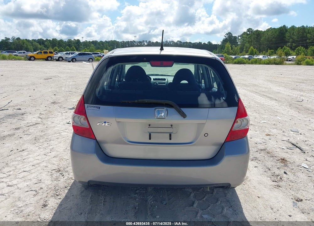 2008 HONDA FIT VIN: JHMGD38468S001440